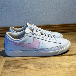 Nike Blazer Low (M8/W9.5)